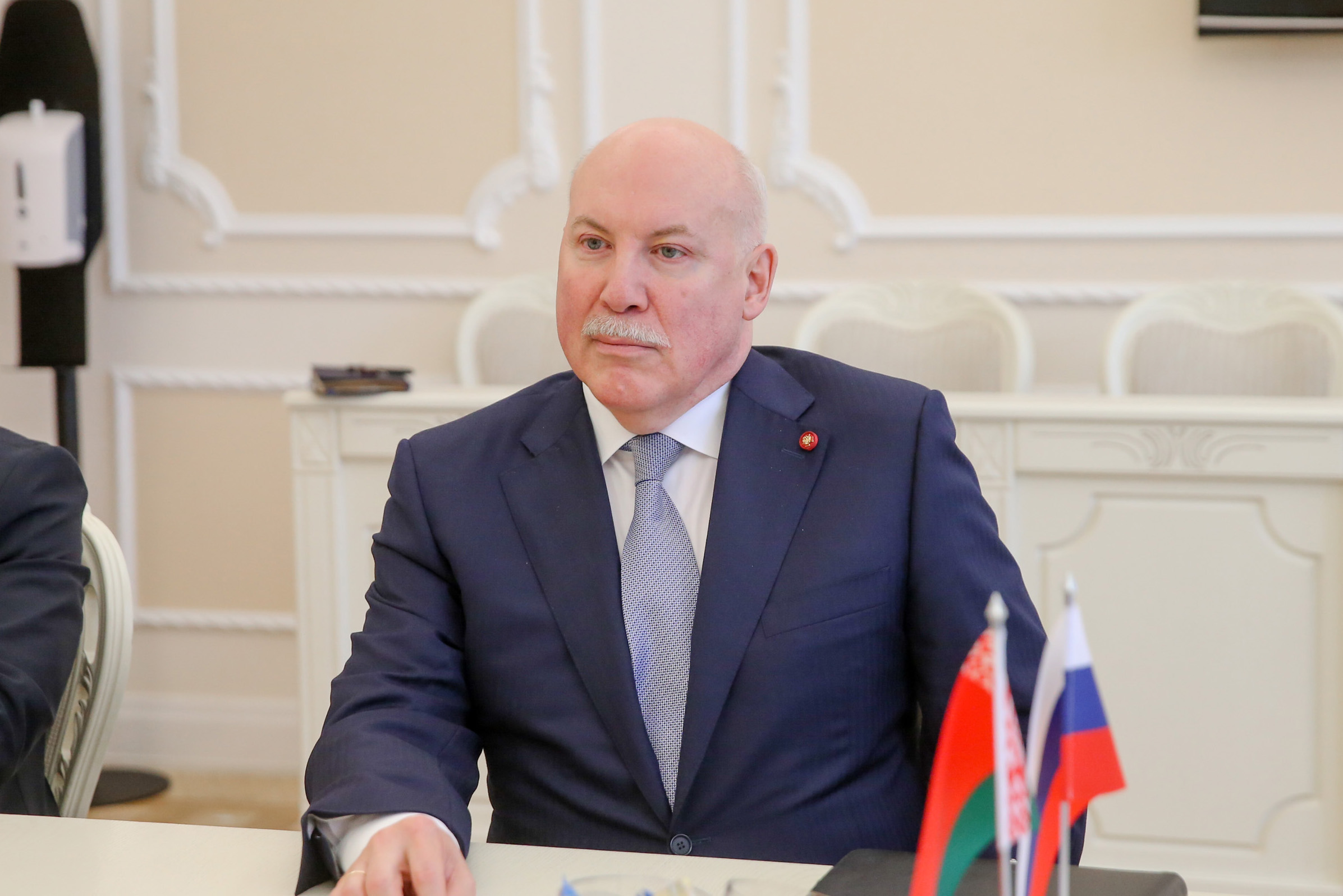 Дмитрий Мезенцев: обоснованным и справедливым будет освобождение россиян, задержанных в Минске