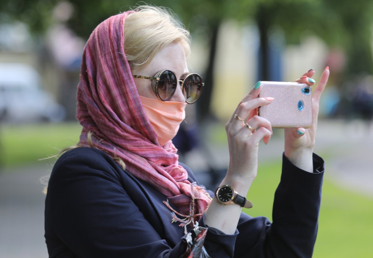 Четверть россиян считают, что эпидемия коронавируса завершится через полгода