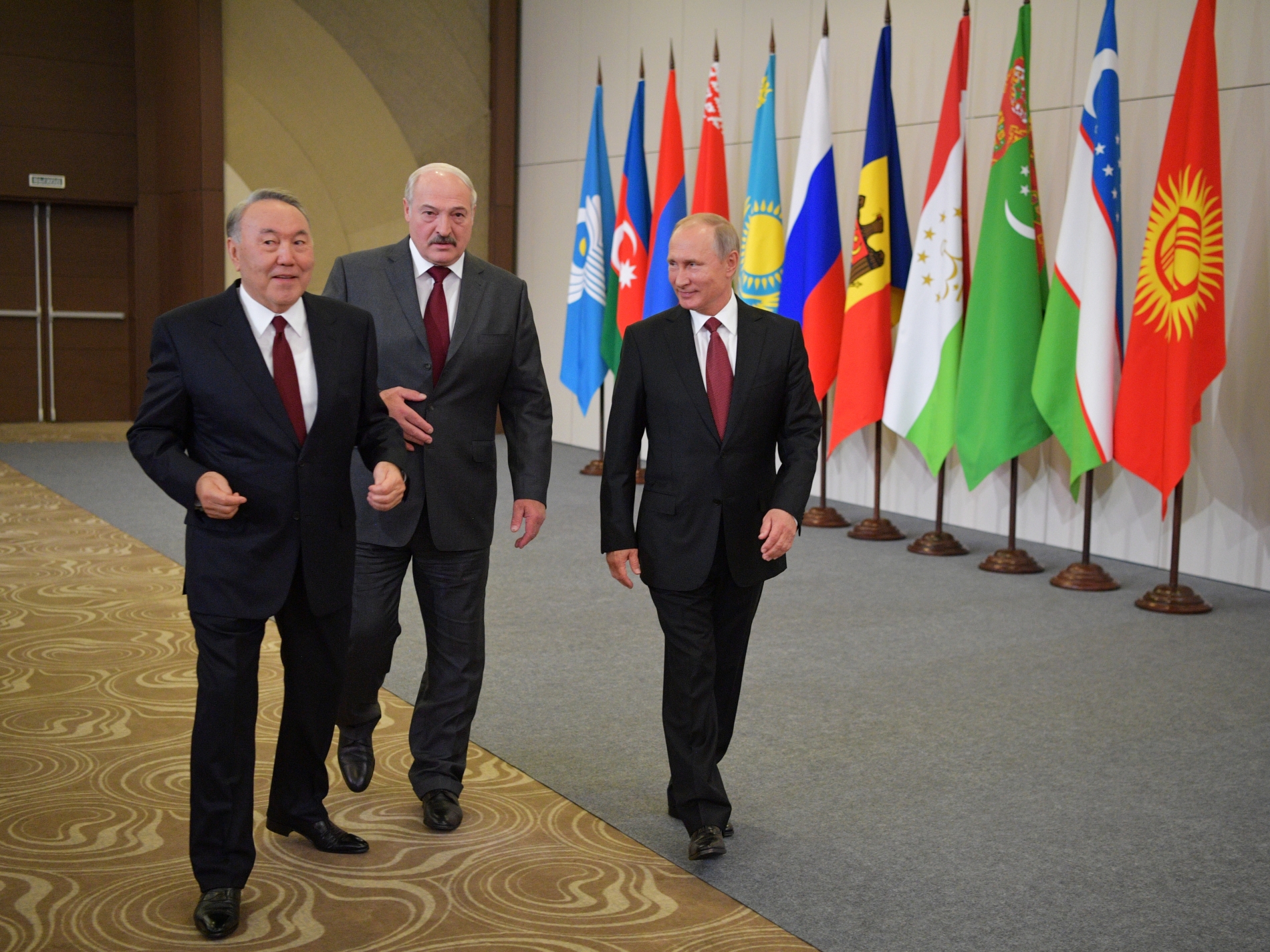 Нурсултану Назарбаеву – 80
