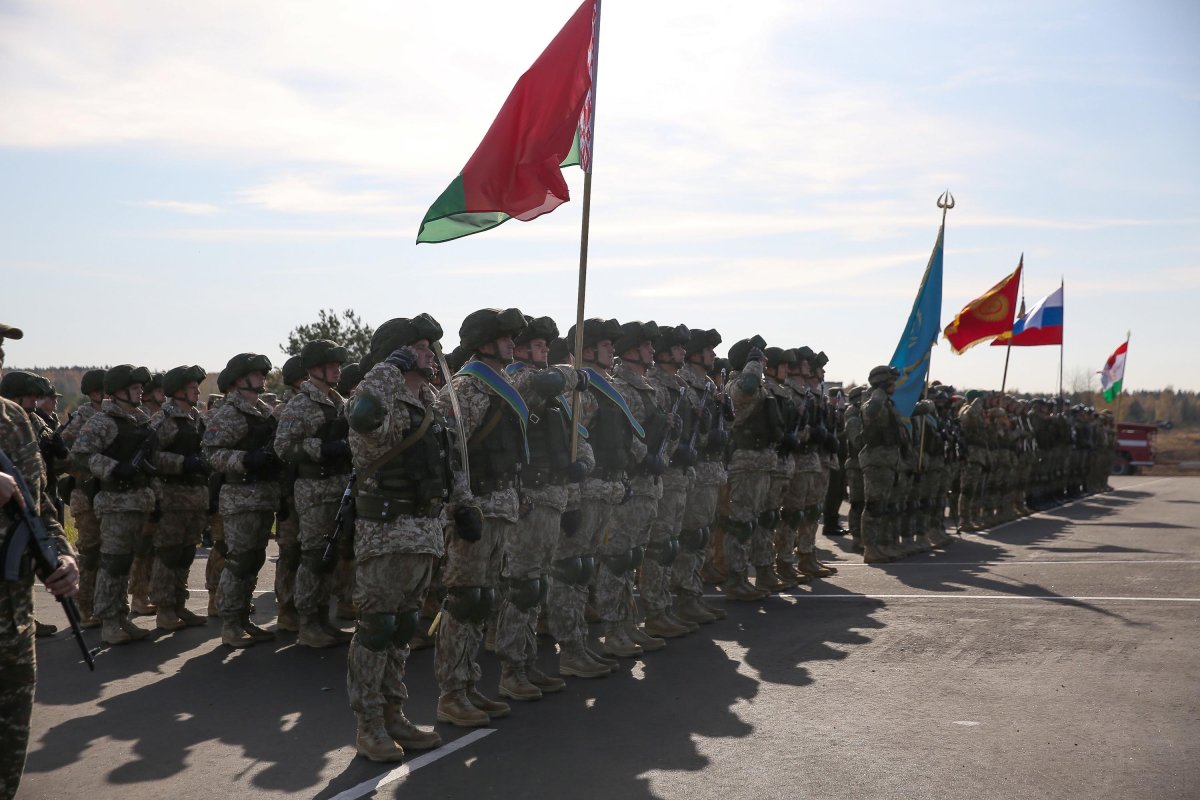 Учения ОДКБ "Взаимодействие-2020" и "Поиск-2020" перенесены из-за пандемии коронавируса