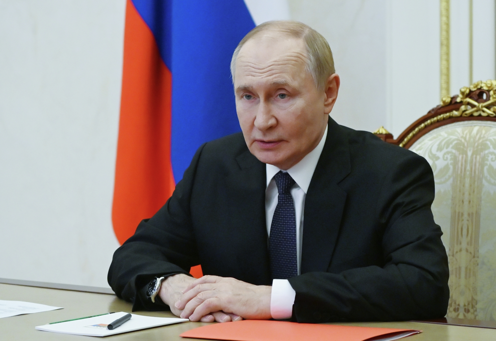 Путин поздравил специалистов Роспотребнадзора с профессиональным праздником