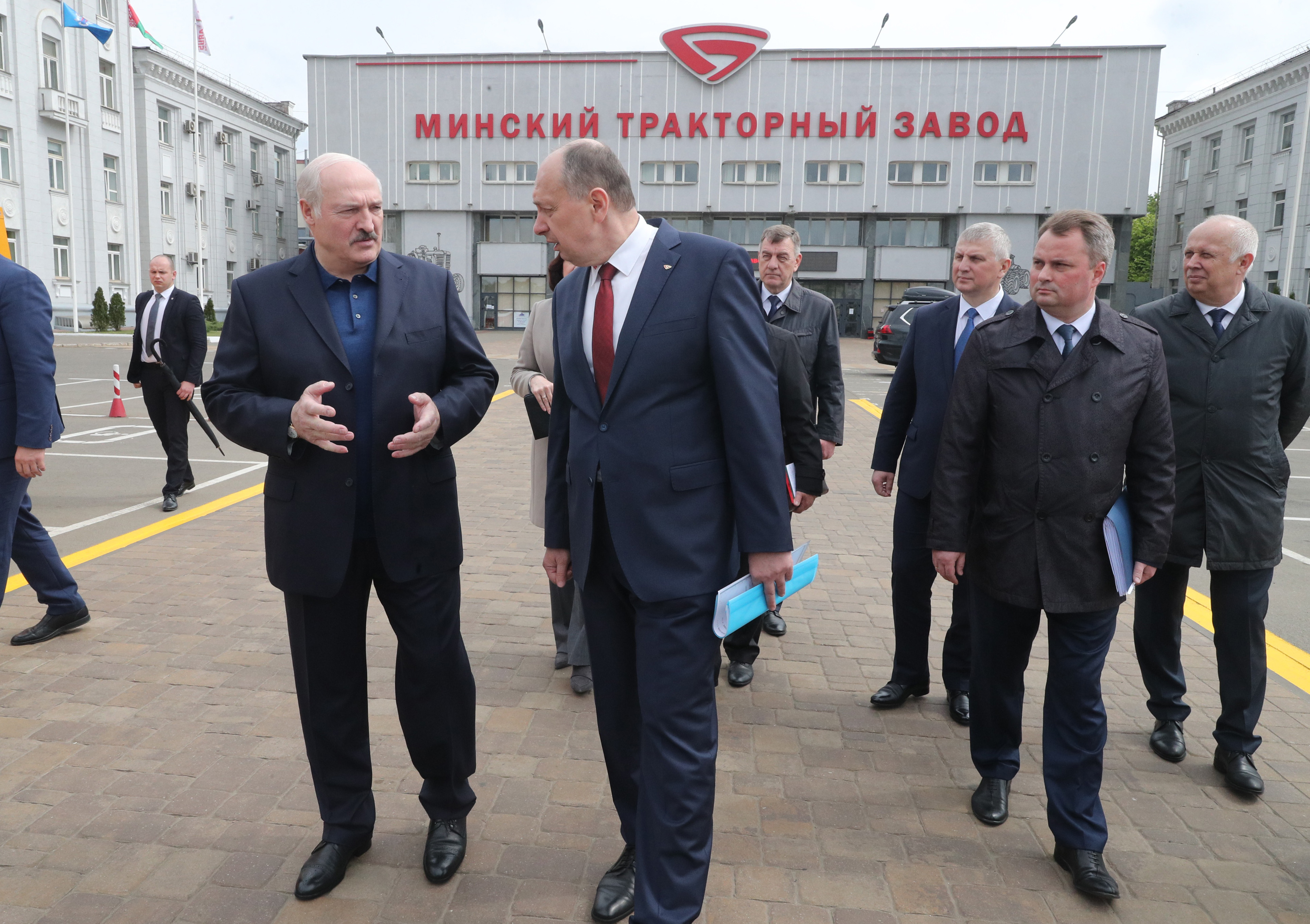 Александр Лукашенко: На Западе уже дикая безработица, слава богу, мы этого избежали