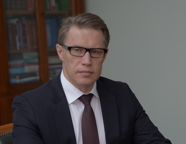Михаил Мурашко: Число "тяжелых" пациентов с COVID-19 в России снижается