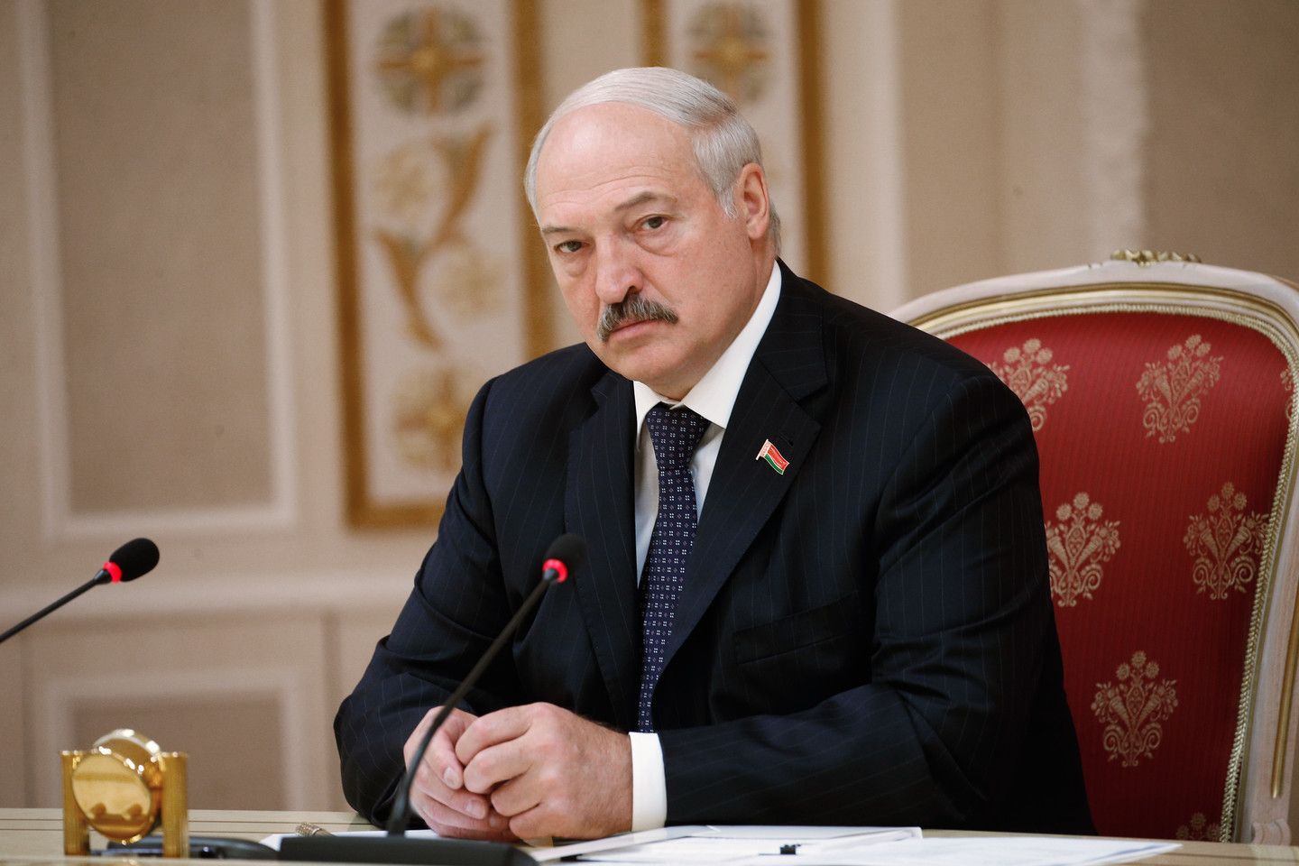 Лукашенко о борьбе с коронавирусом: занимаемся без шума и пыли