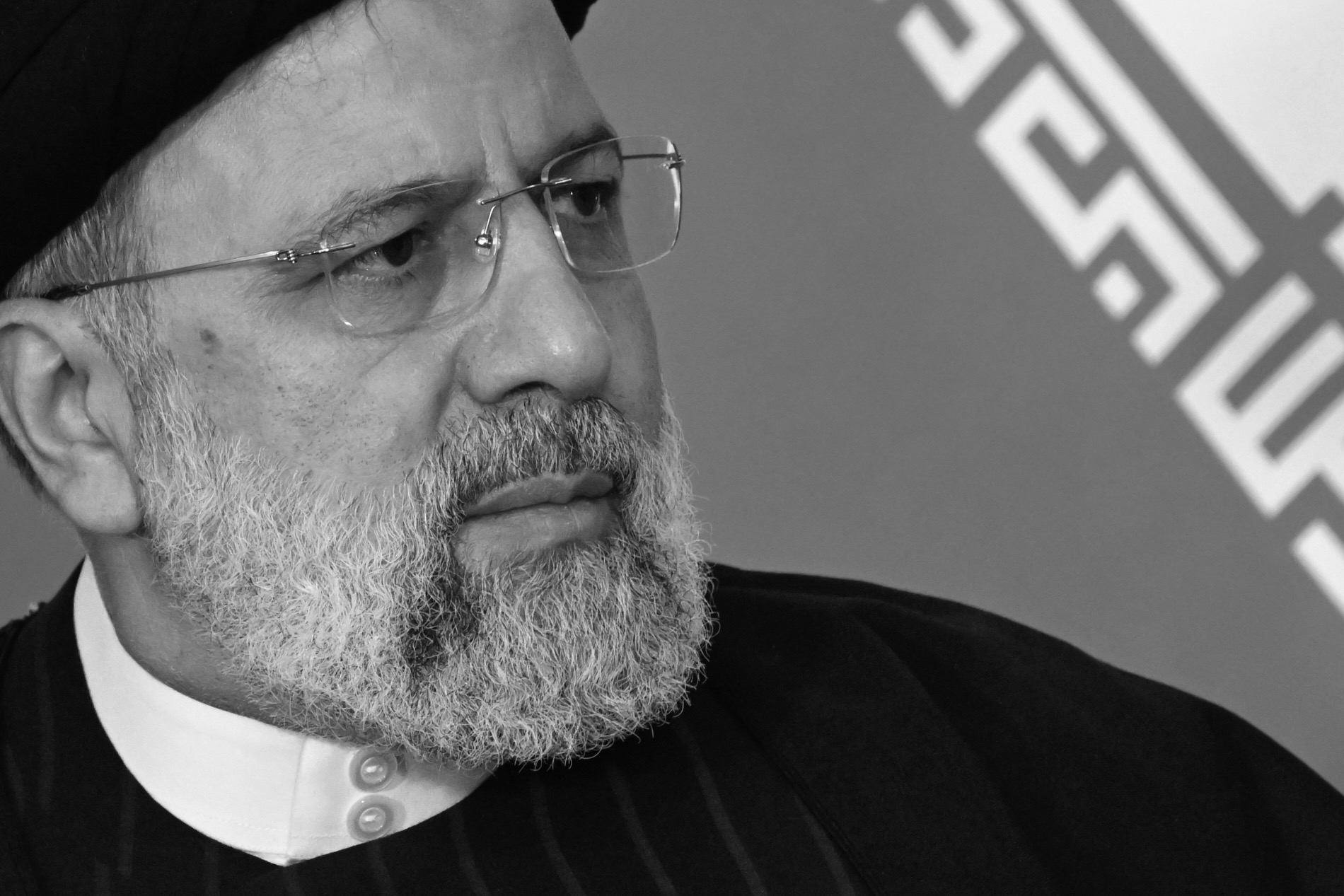 СМИ: Президент Ирана Раиси погиб при крушении вертолета
