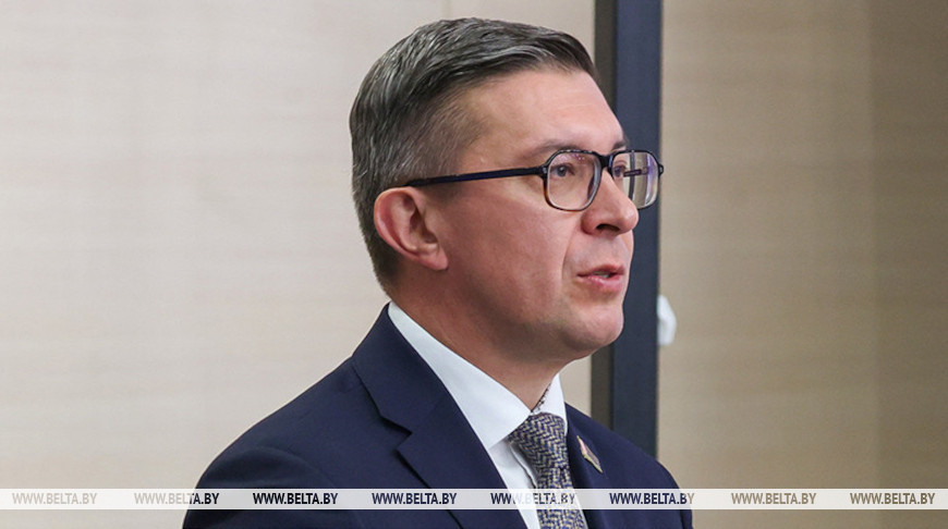 С января 2026-го белорусы могут получать алименты из России на белорусские карты.