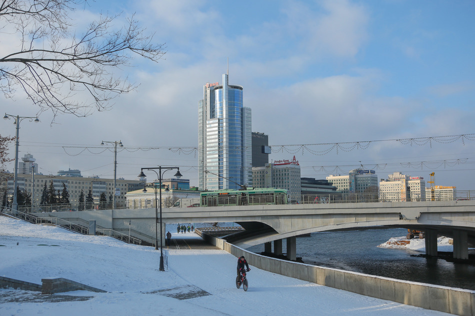 Минск вошел в топ-3 самых популярных городов СНГ у россиян на 23 февраля