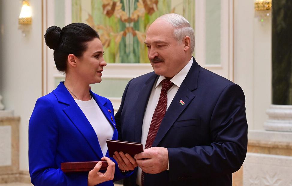 Первой белорусской женщине-космонавту присвоено звание Героя Беларуси 