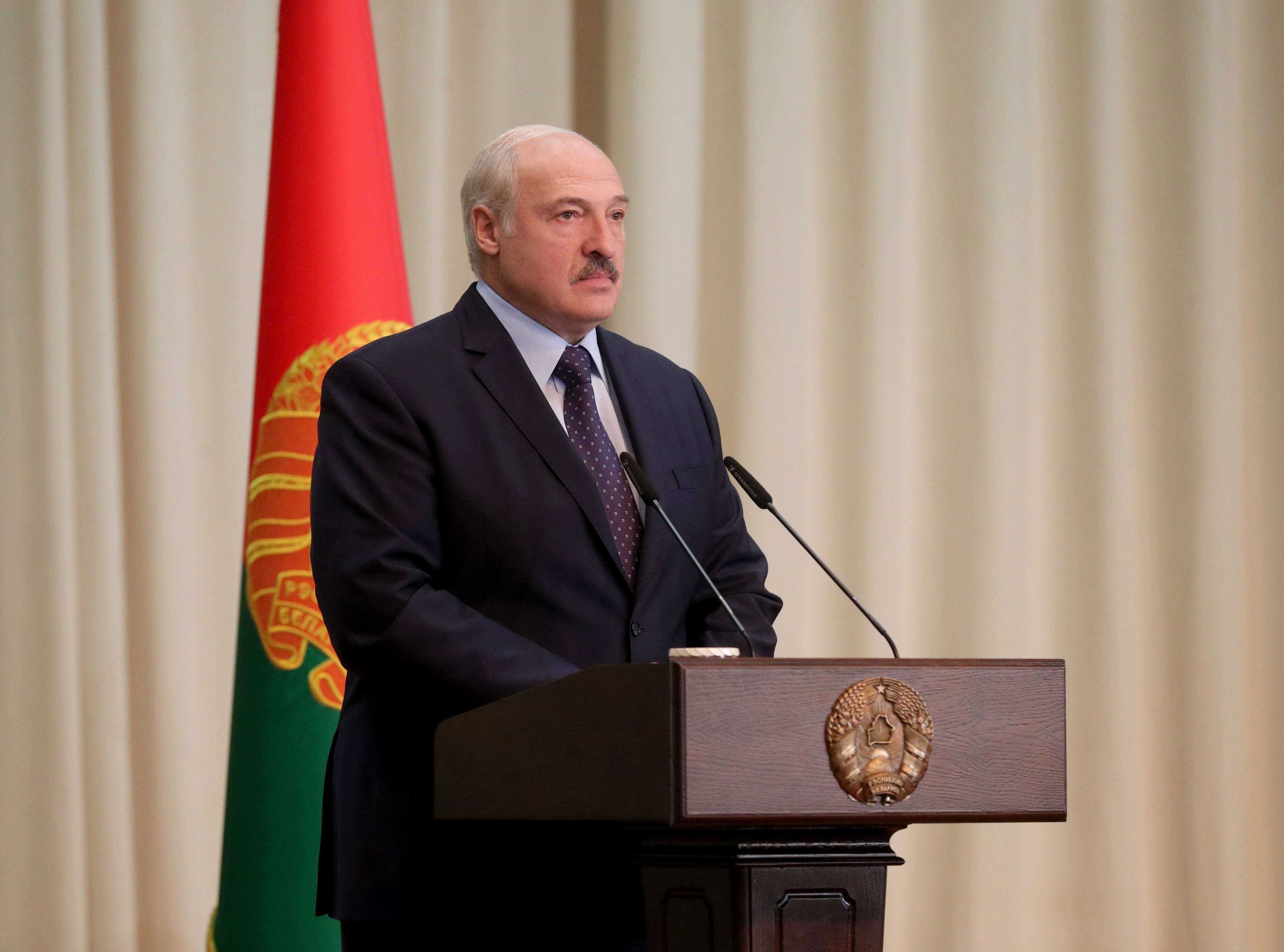 Прямую трансляцию Послания Президента Республики Беларусь к народу и Национальному собранию смотрите 4 августа в 12:00 в эфире телеканала "БелРос"
