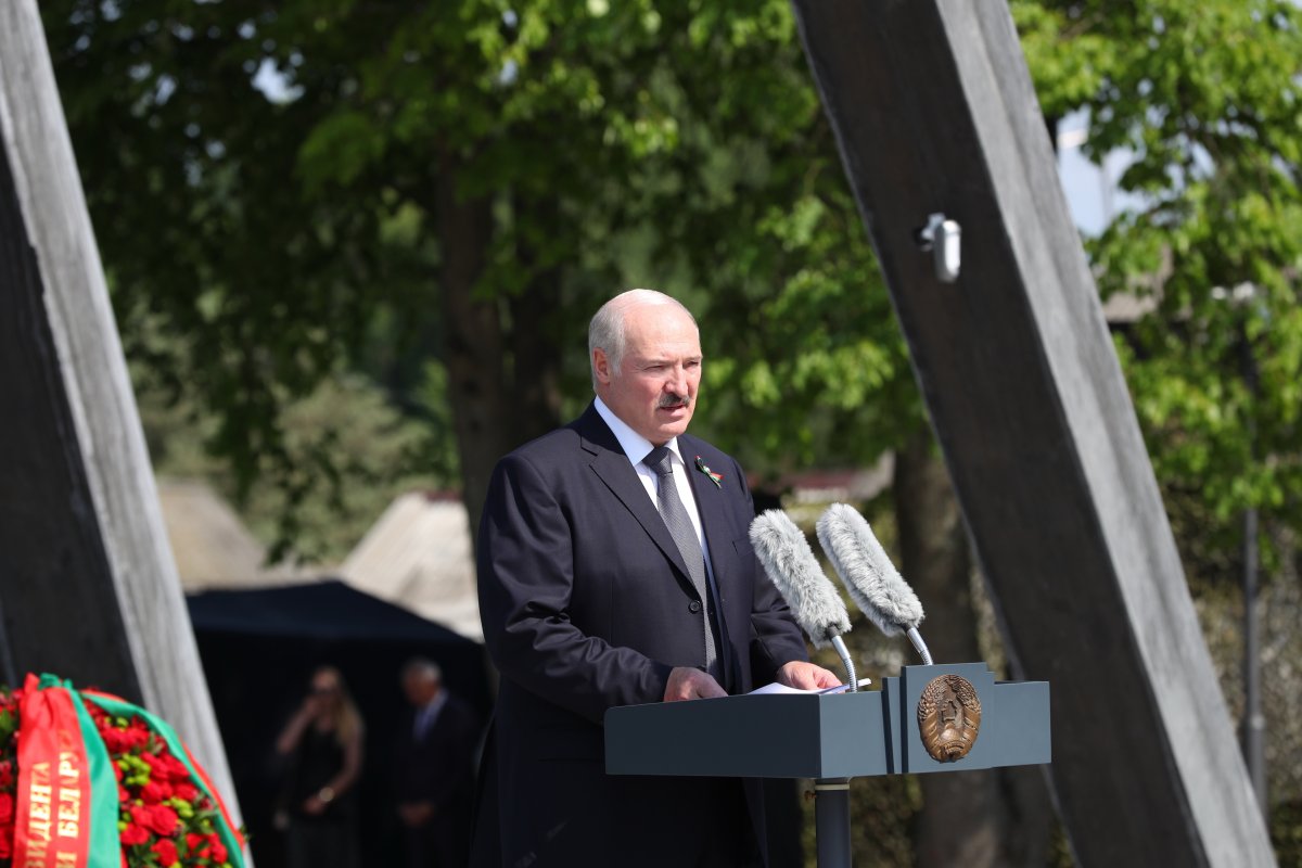 Александр Лукашенко: Беларусь никогда не допустит возрождения идей нацизма