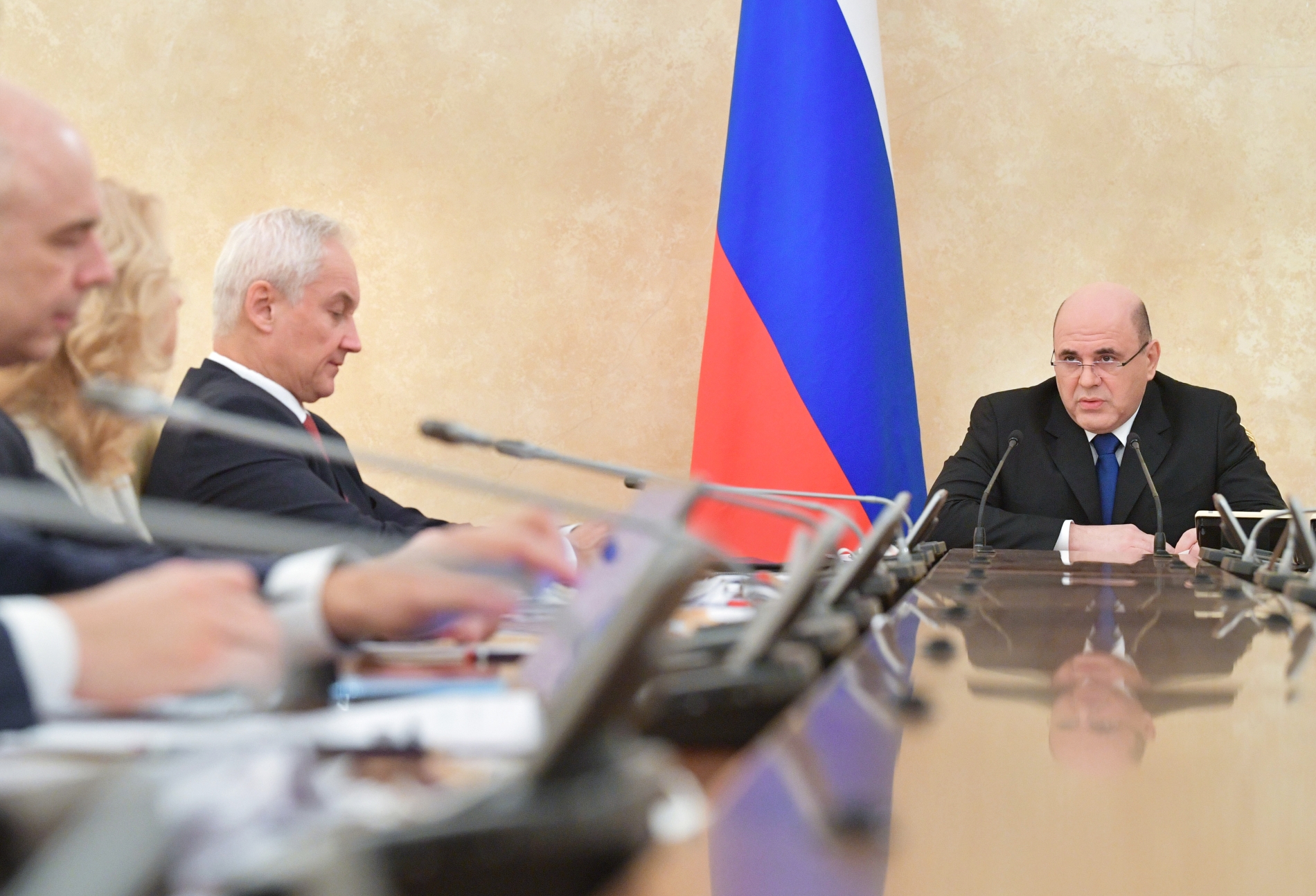 Михаил Мишустин: В РФ ежедневно делают 36 тысяч анализов на коронавирус