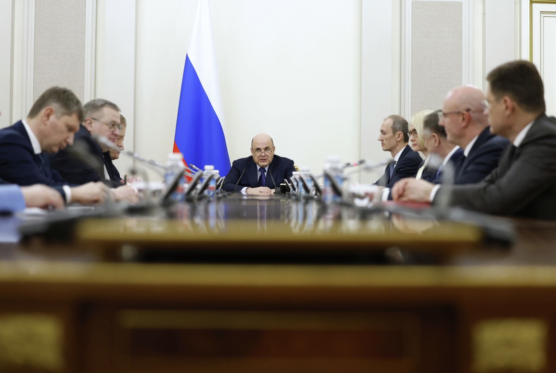 Правительство России сложило полномочия перед вновь избранным Президентом РФ