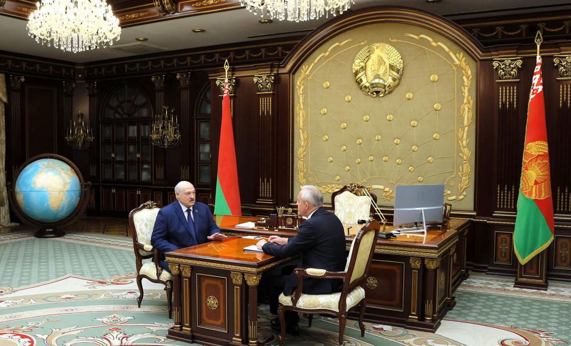 Александр Лукашенко поблагодарил парламентариев за работу на международном треке