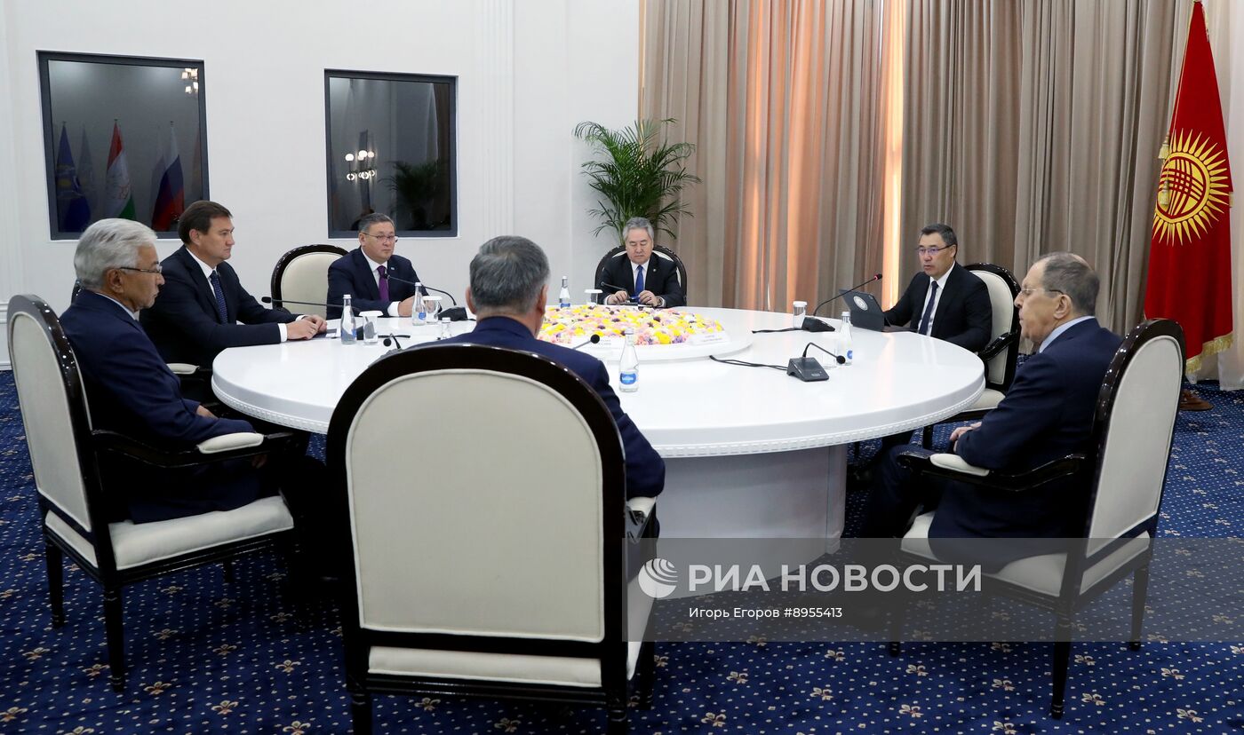 Главы МИД стран ОДКБ подписали совместные заявления