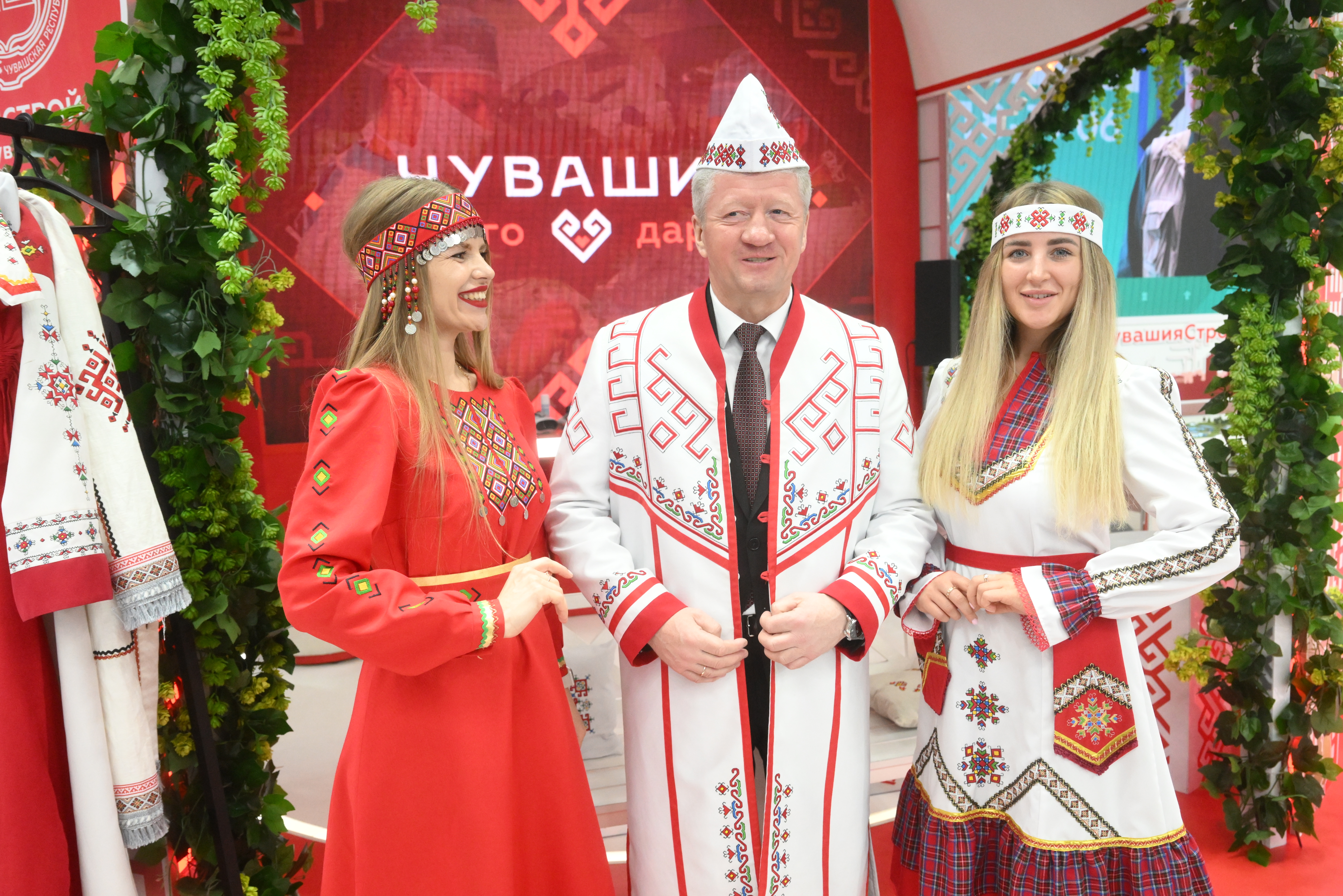 Министр культуры Беларуси побывал на выставке-форуме "Россия"