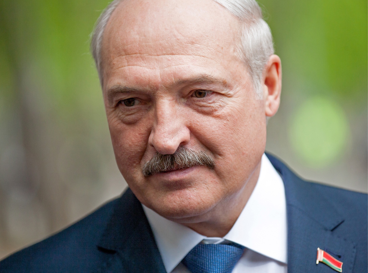 Лукашенко объяснил, почему в Беларуси не ввели карантин