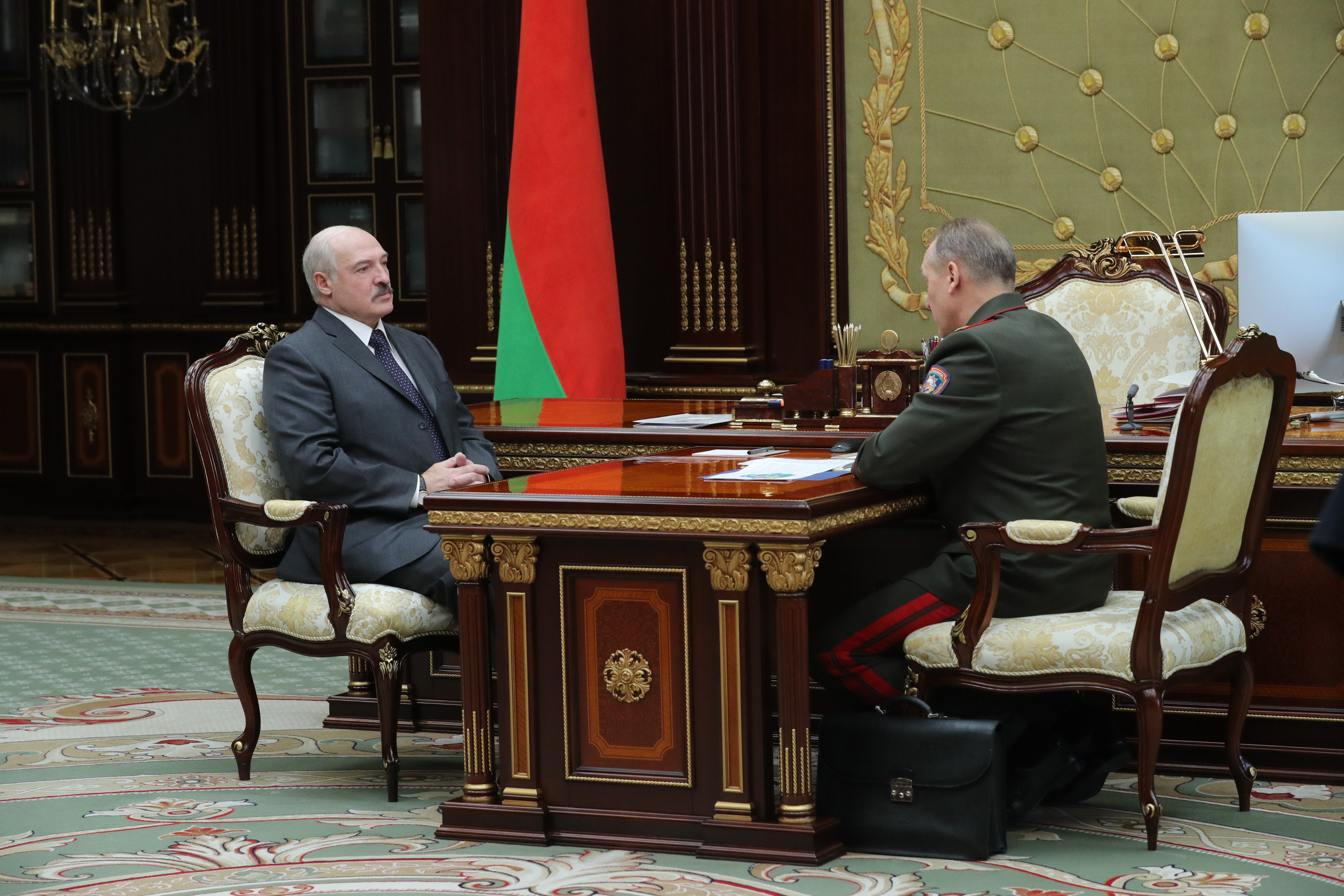 Александр Лукашенко: В Беларуси от пожаров погибает больше людей, чем от коронавируса