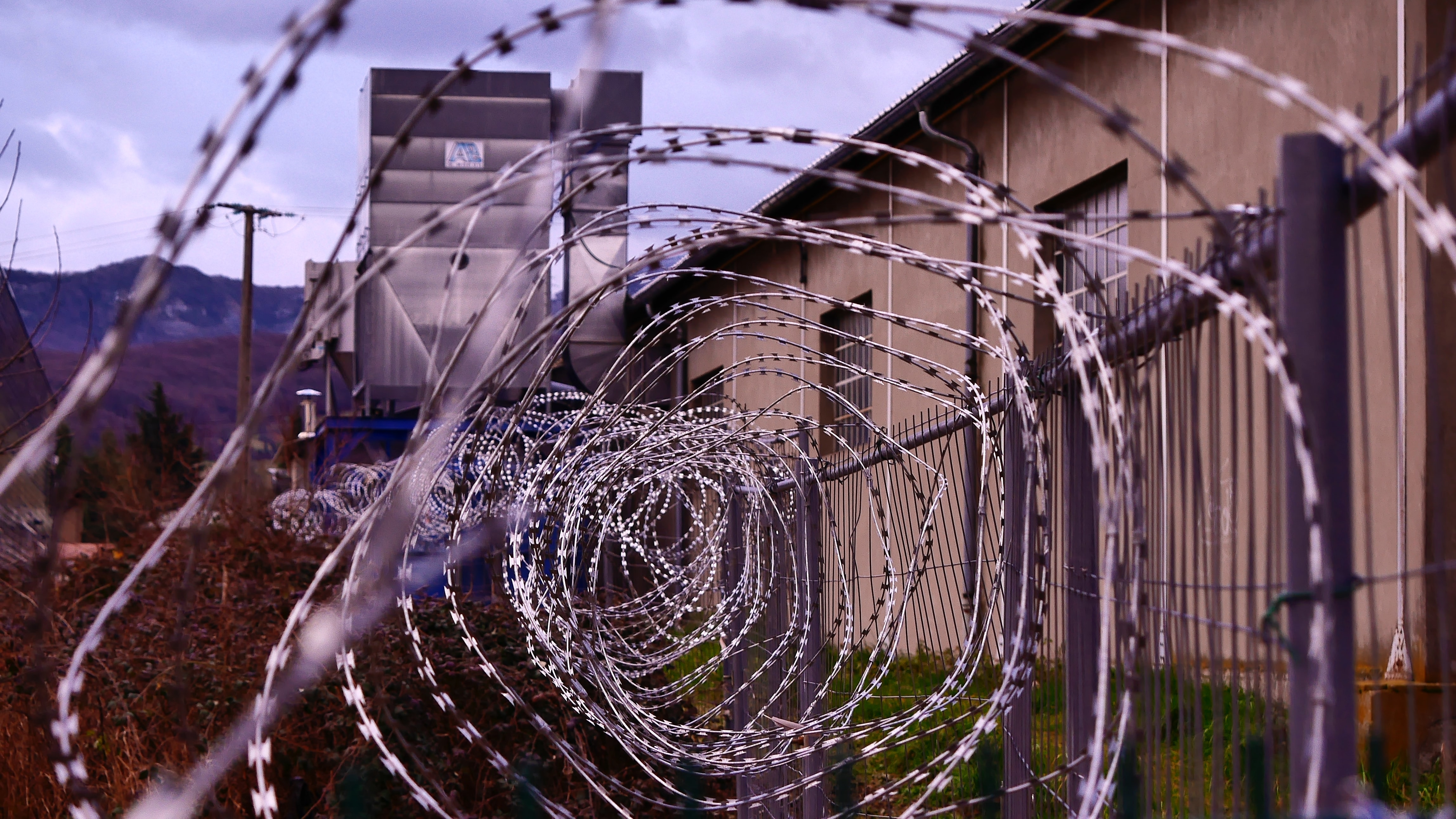 В Госдуму РФ внесли проект о лишении свободы за нарушение карантина