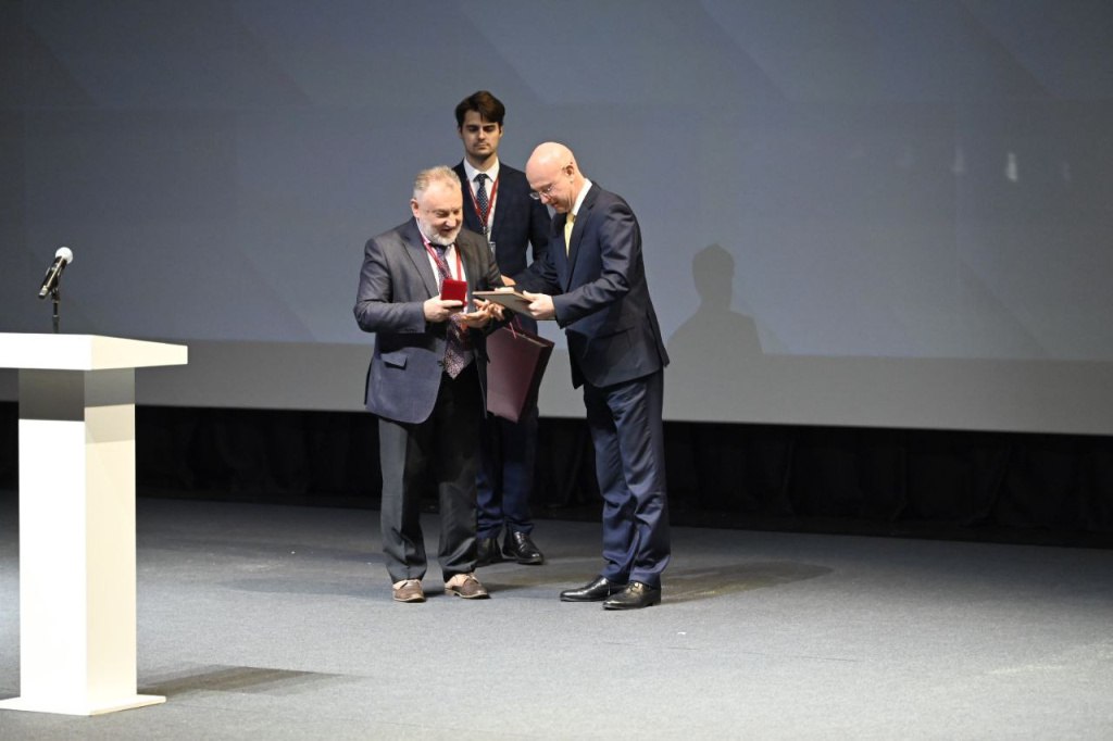 photo_2025-10-20_18-31-42.jpg photo_2025-10-20_18-31-42.jpg