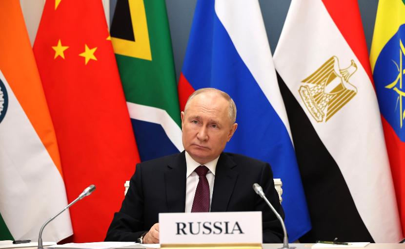 Владимир Путин: Россия призывает объединить усилия международного сообщества на поиск политического разрешения палестино-израильского конфликта