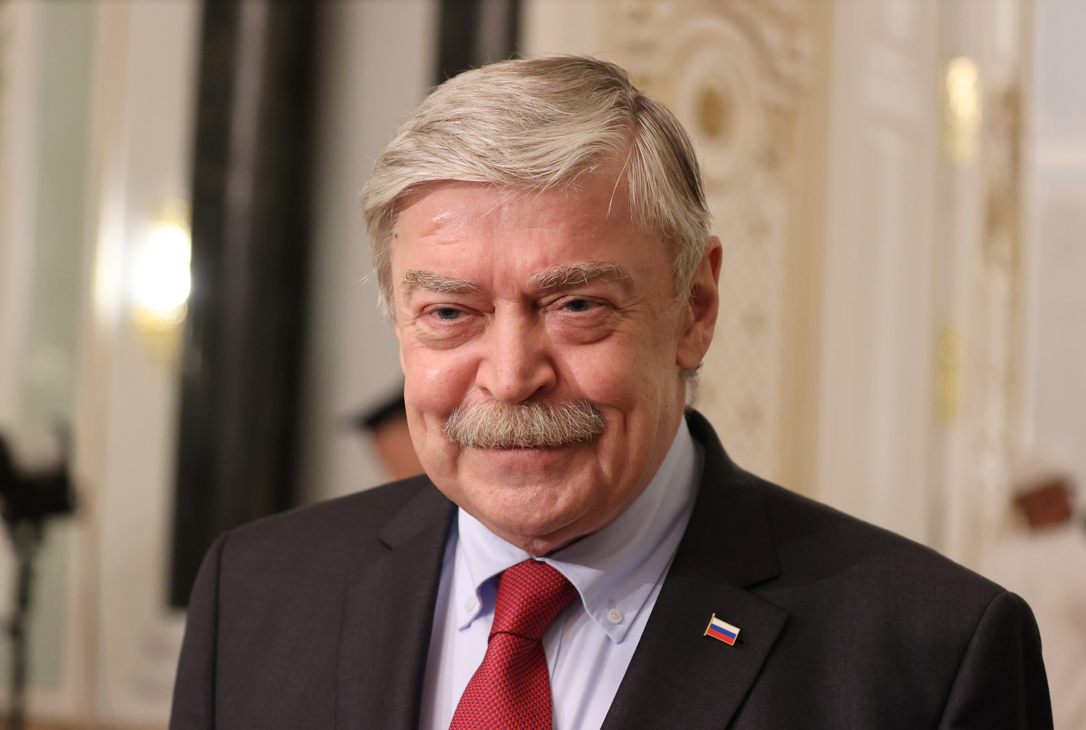 Лукьянов: Россия не оставит в беде Беларусь