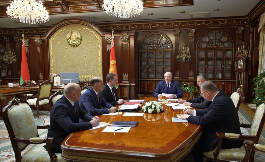 Лукашенко: Минск готов принять инициативу США по урегулированию конфликта на Украине