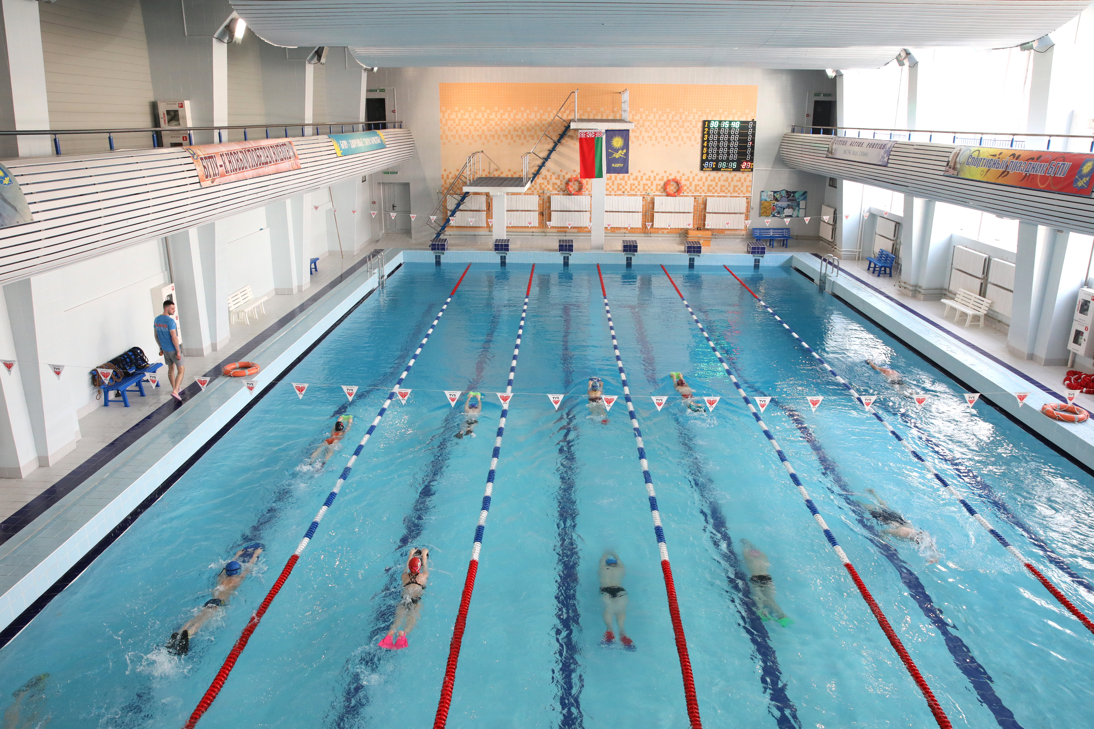 В Минске турнир по плаванию среди юных спортсменов России и Беларуси