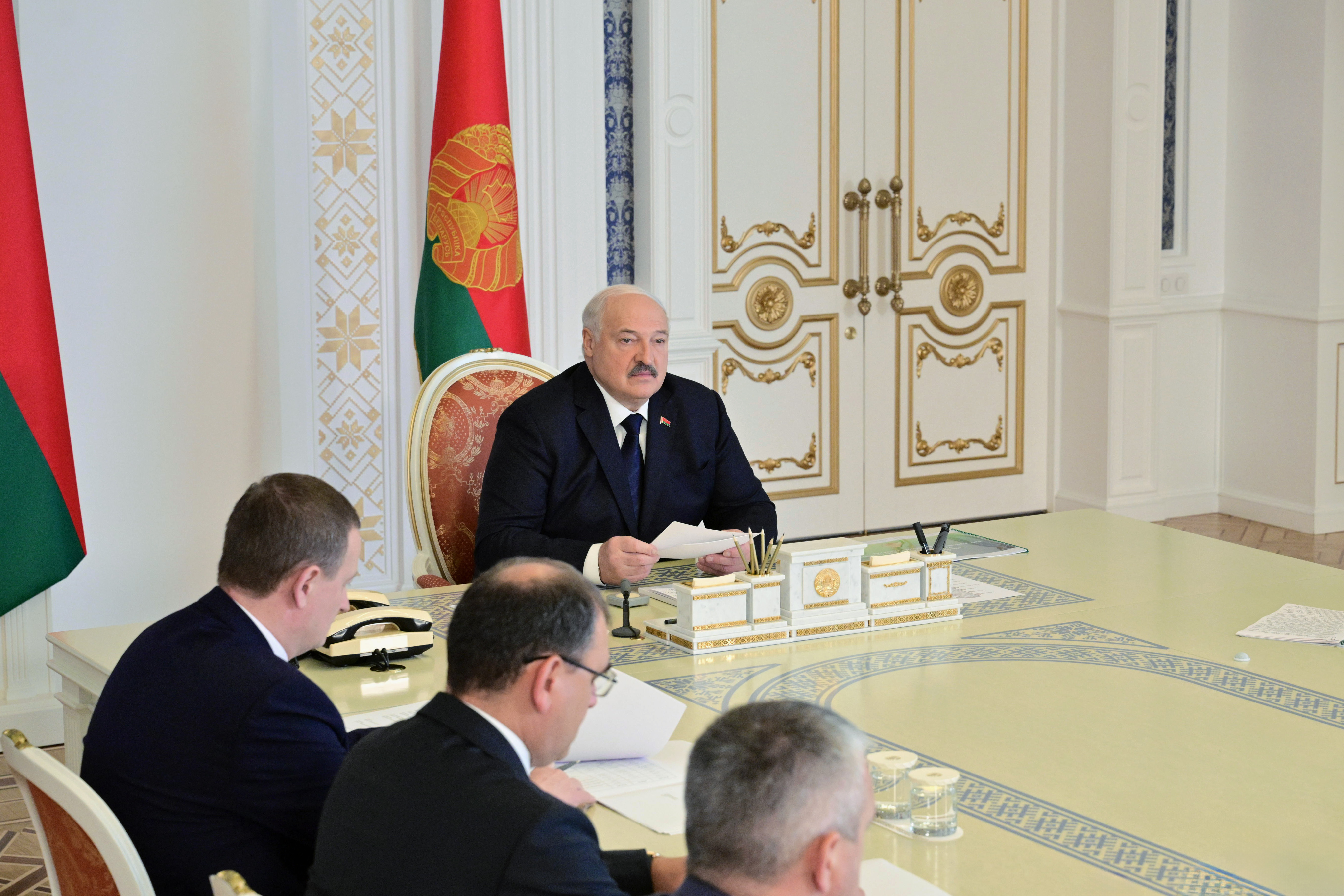 Лукашенко поставил задачу активизировать добычу нефти