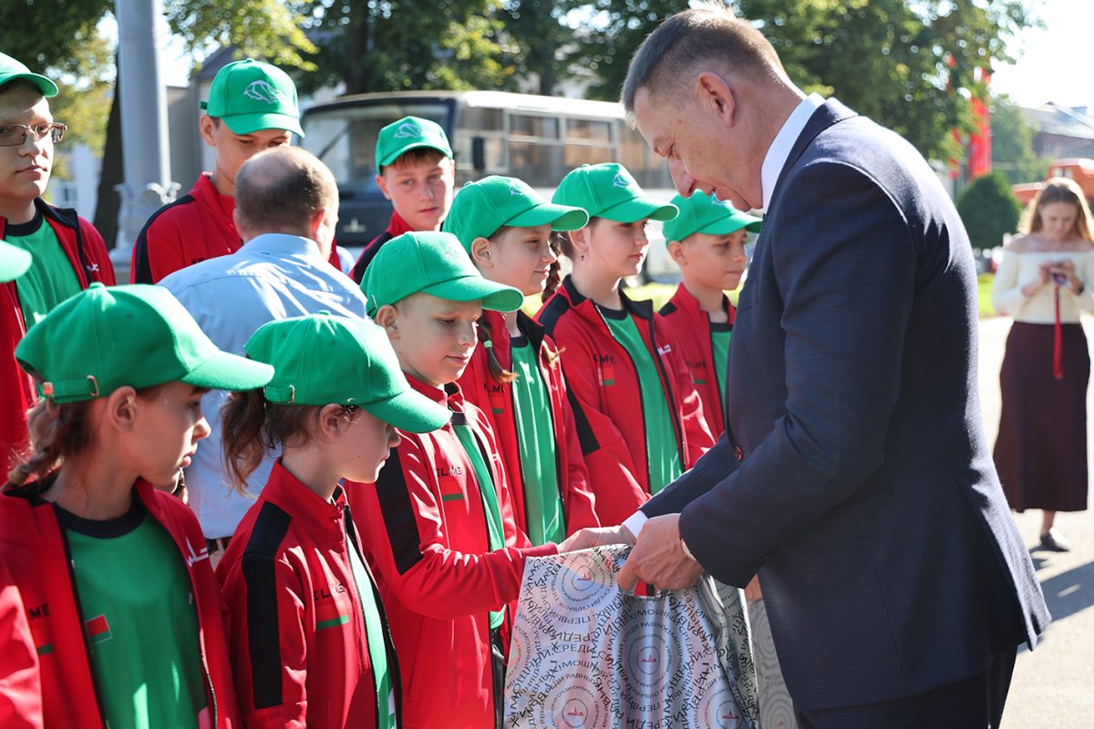 Минские школьники отправились в путешествие в Парк "Патриот" Башкортостана