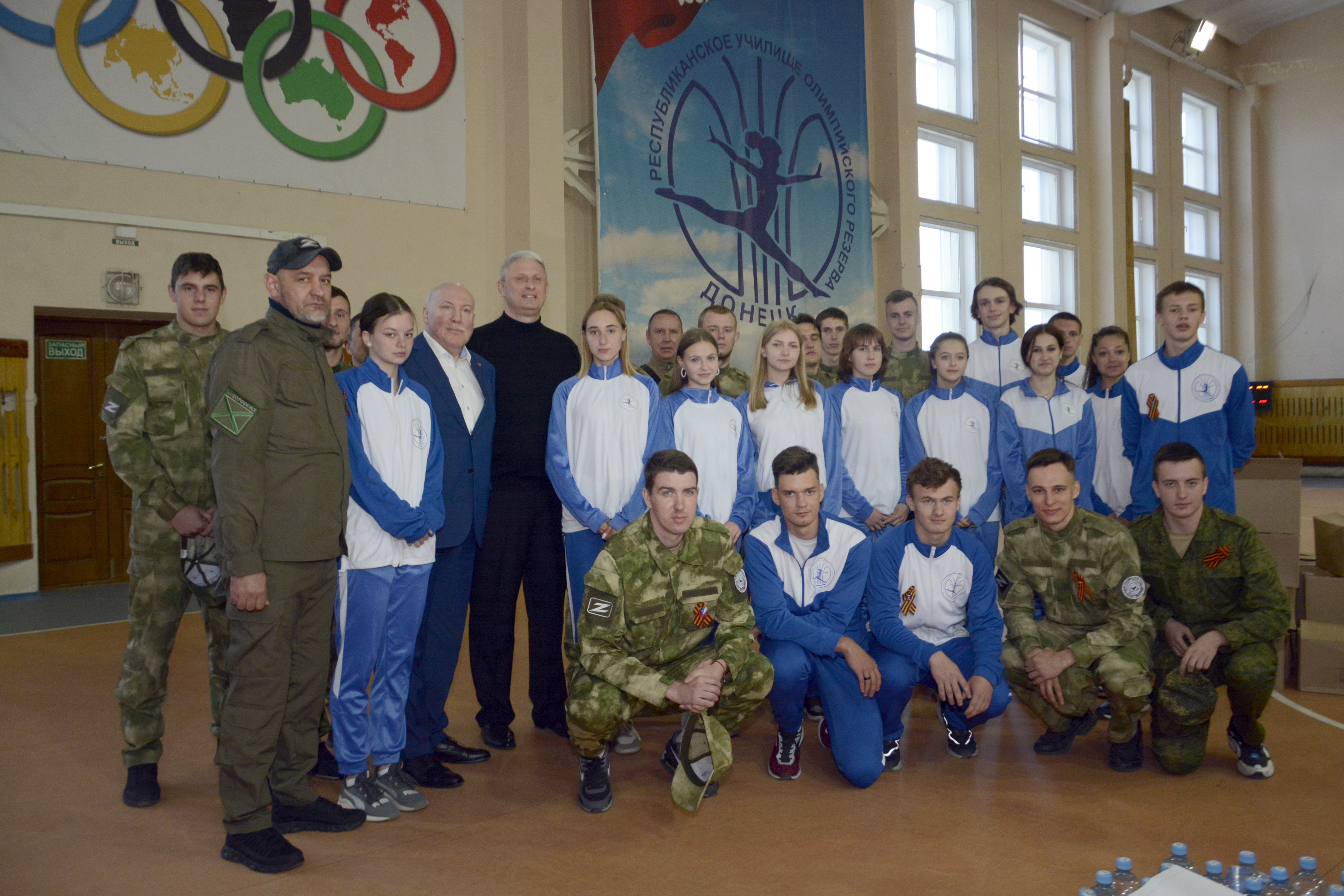 Дмитрий Мезенцев посетил Донецк и передал гуманитарную помощь от Союзного государства жителям ДНР и ЛНР