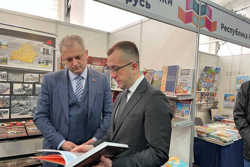 Беларусь и Санкт-Петербург совместно выпустят топ-100 книг обязательных к прочтению
