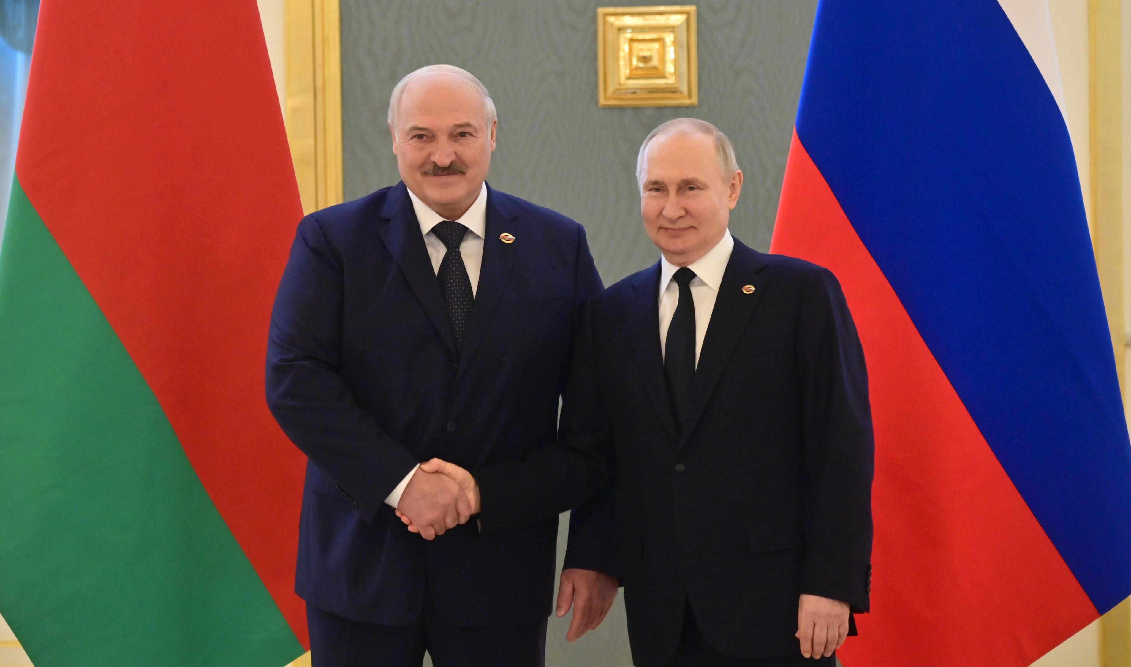 Владимир Путин и Александр Лукашенко в пятницу проведут встречу в России
