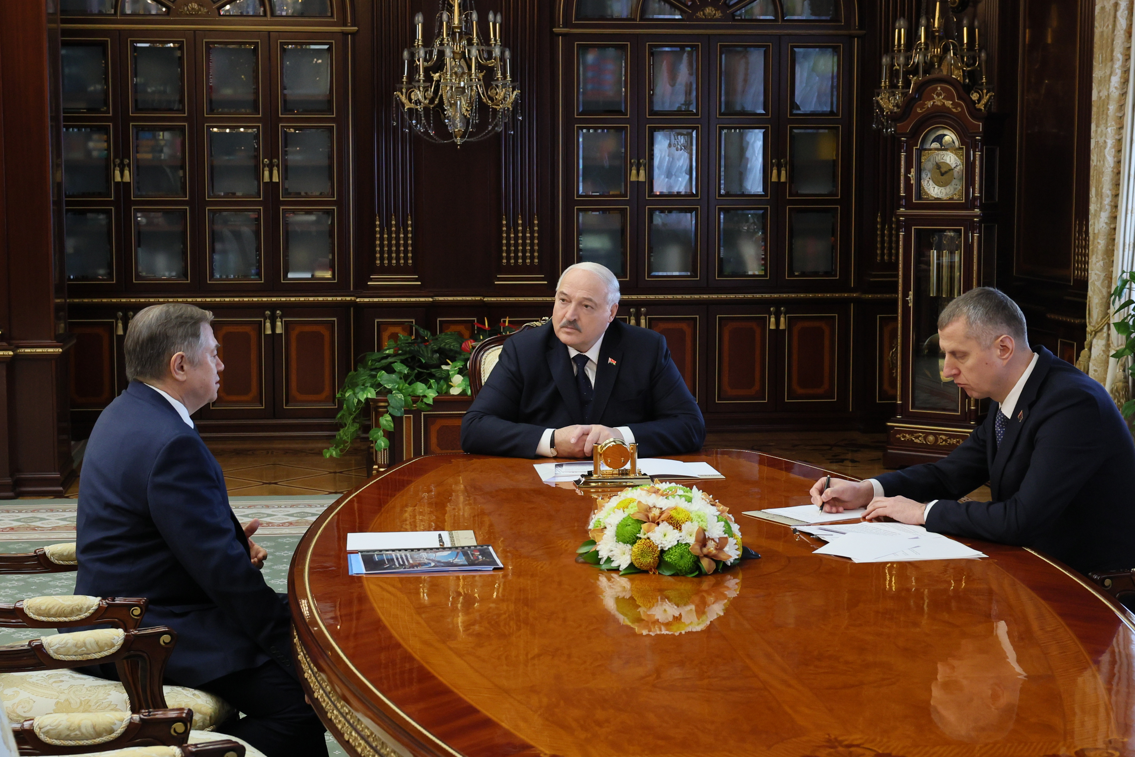 Лукашенко: формула "единое Отечество - два государства" - это реализуемая идея 