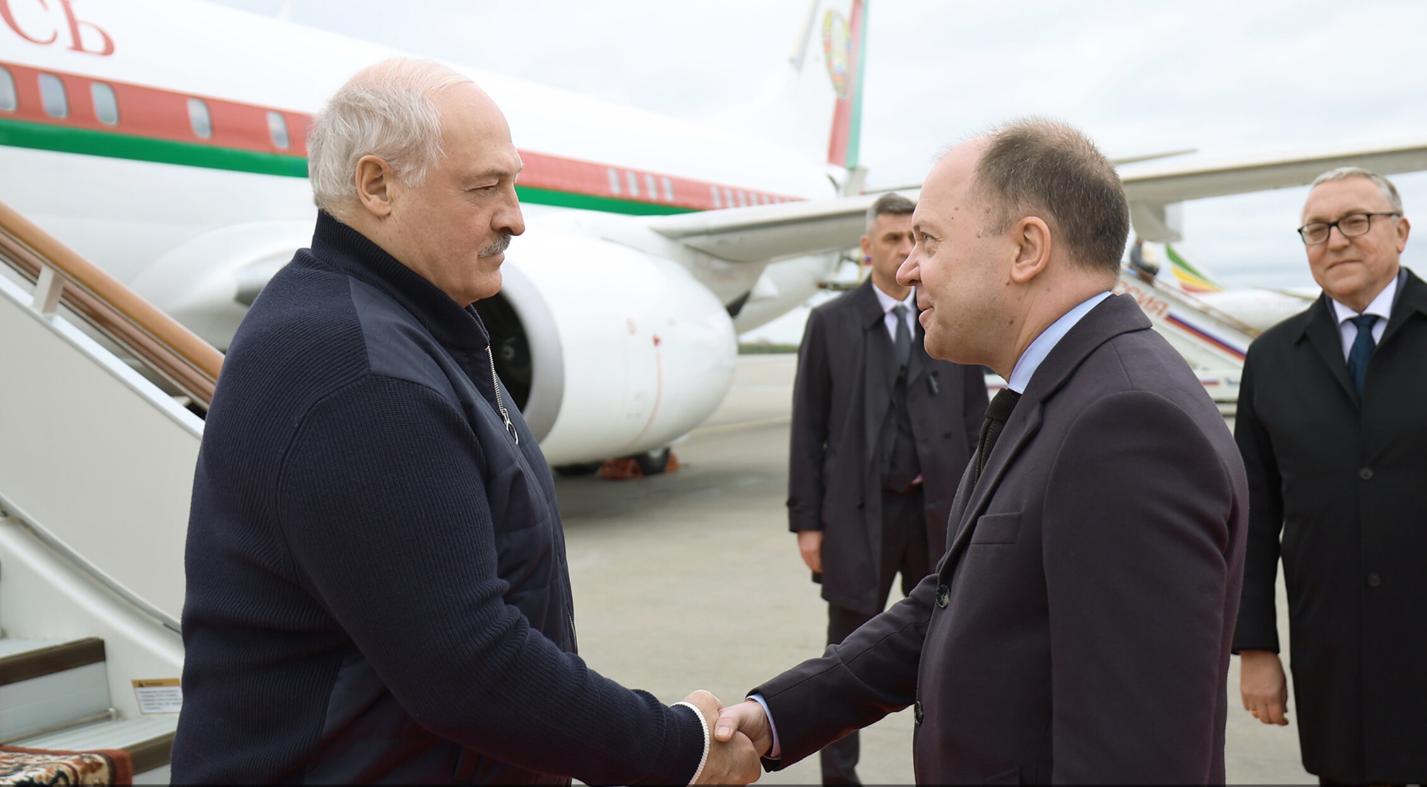  Лукашенко прибыл с рабочим визитом в Российскую Федерацию