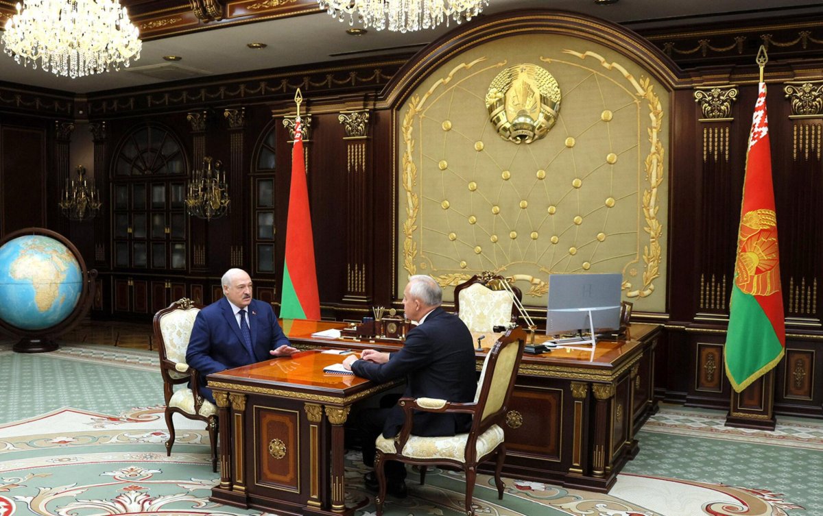 Александр Лукашенко поблагодарил парламентариев за работу на международном треке
