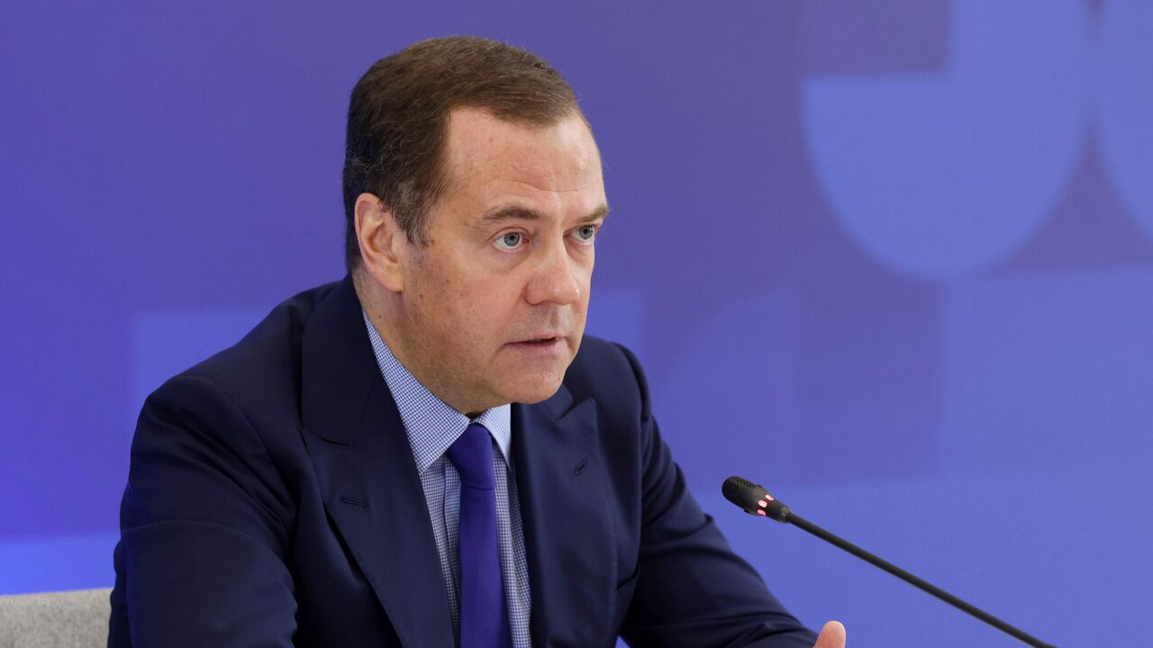 Киев готов устроить новый Чернобыль под Запорожьем, заявил Медведев