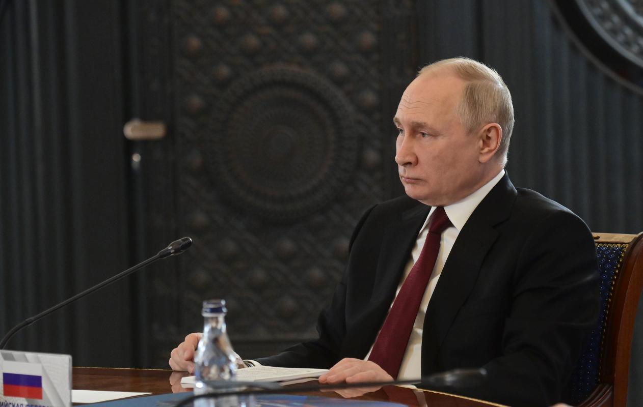 Владимир Путин: всесторонняя поддержка Украины приводит к тому, что Киев напрочь отбрасывает идею каких-либо переговоров