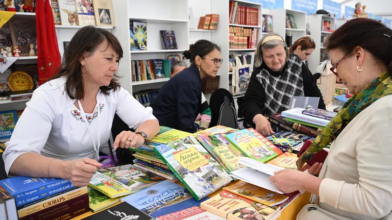 Книжный фестиваль «Красная площадь» стартовал в Москве