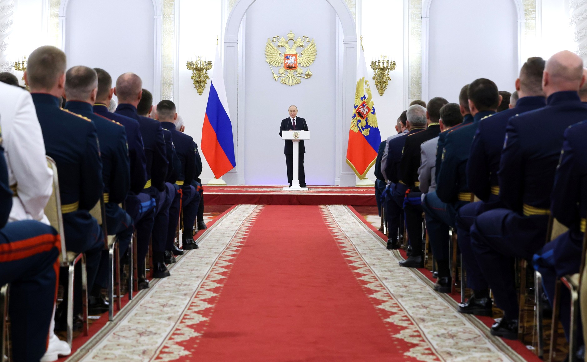 Путин – выпускам военных вузов: вы продолжаете великое дело прадедов, дедов, отцов