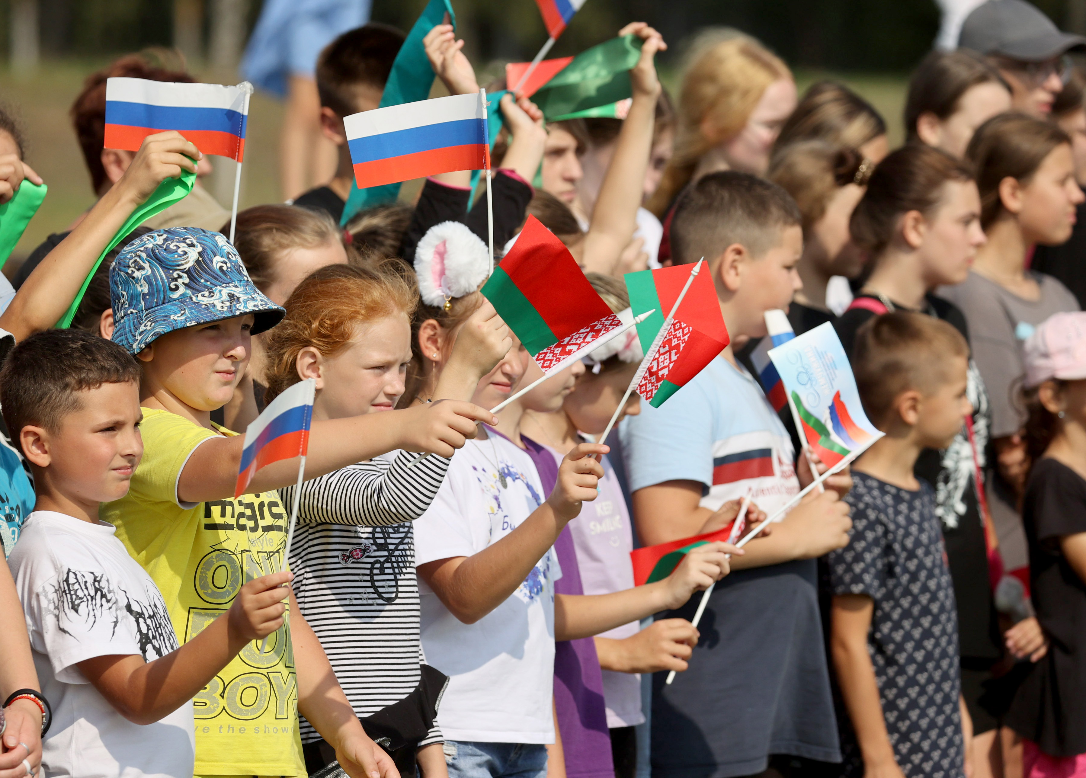 День Союзного государства проходит сегодня в детском  реабилитационно-оздоровительном центре 