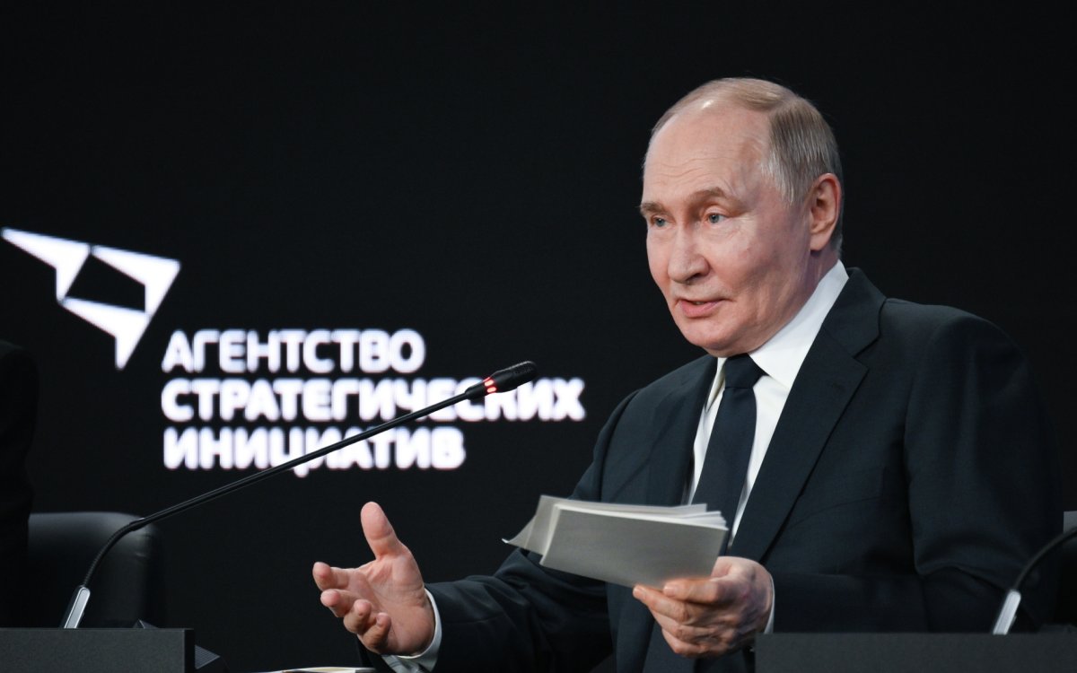 Путин принял участие в форуме АСИ "Сильные идеи для нового времени"