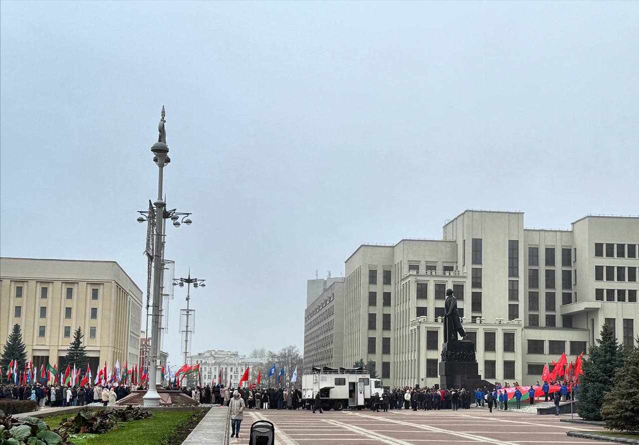 В Беларуси отмечают День Октябрьской революции