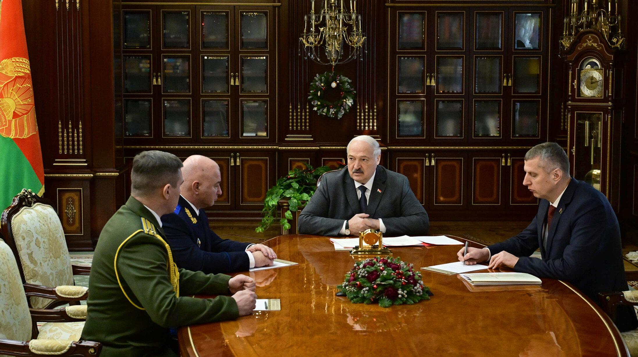 Лукашенко принял кадровые решения