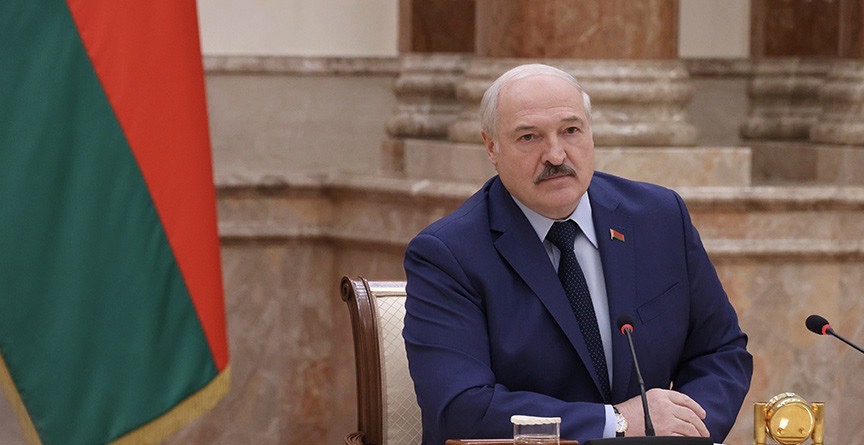 Президент Беларуси Александр Лукашенко направил соболезнование Президенту России Владимиру Путину в связи с трагедией на шахте в Кемеровской области