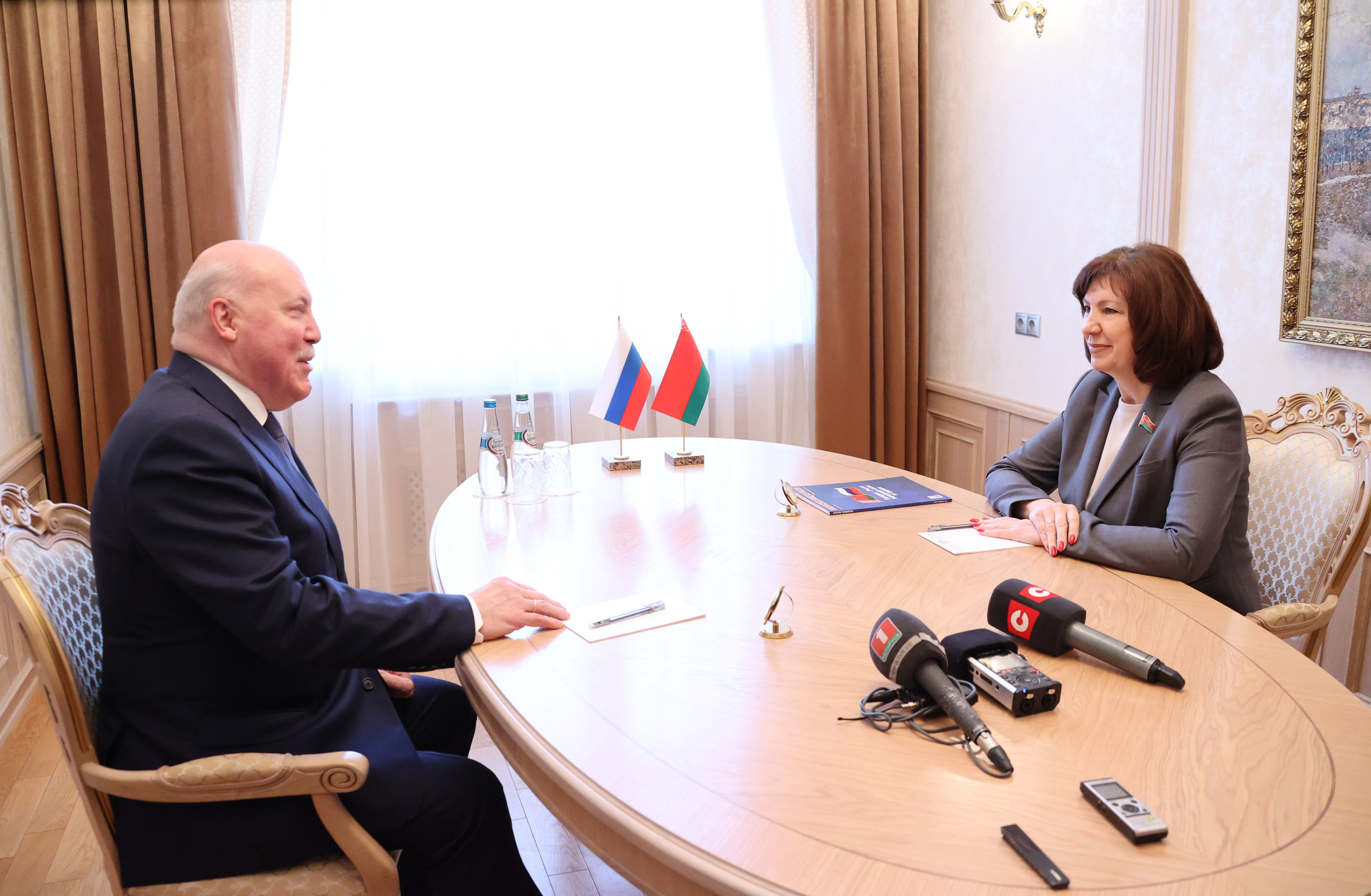 Мезенцев: граждане Беларуси и России абсолютно едины в понимании того, что надо делать и ежедневно работают в данном направлении