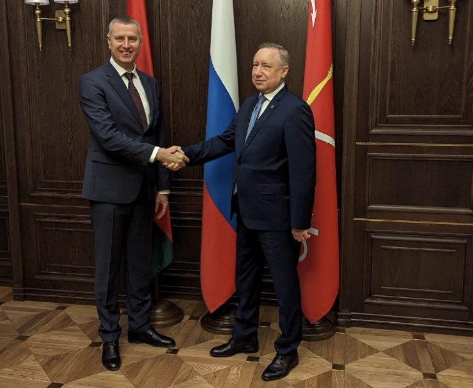 Посол Беларуси находится с визитом  в Петербурге и Ленобласти