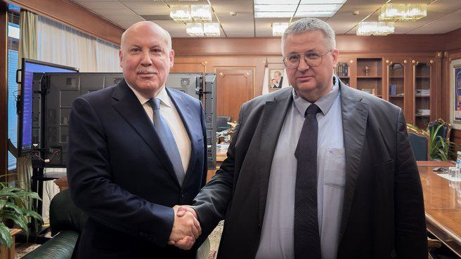 Мезенцев и Оверчук обсудили приоритетные вопросы углубления интеграции