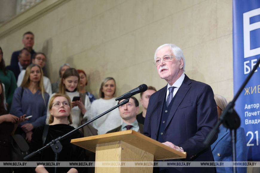 Есенин объединяет: в Минске открылась легендарная выставка