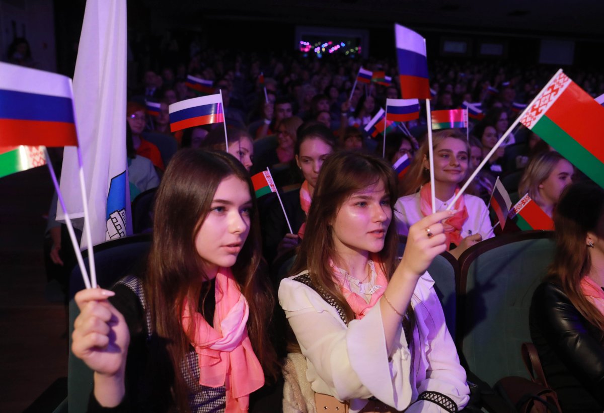 Будущее в руках молодых