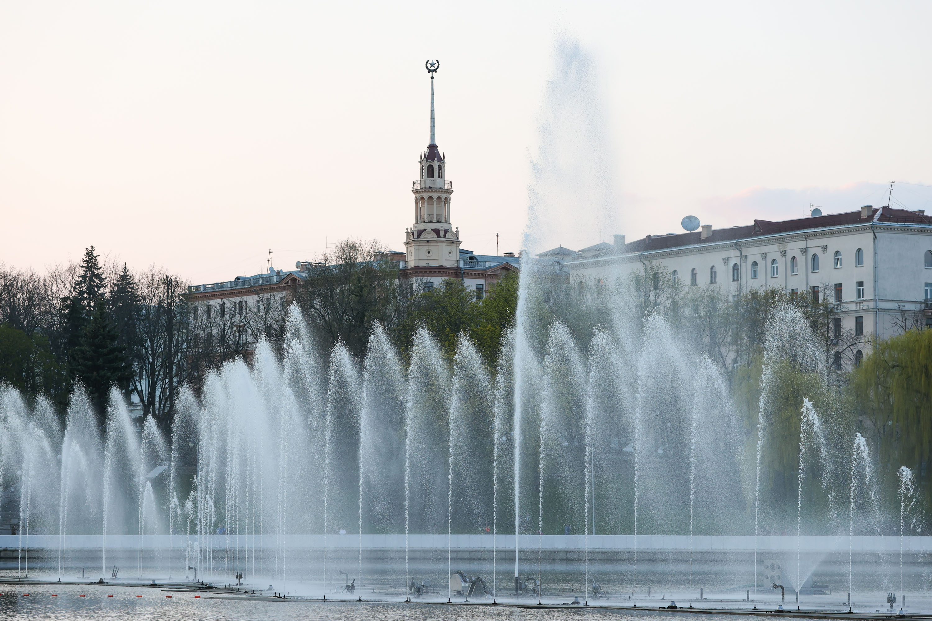 В Москве и Минске завершается сезон работы городских фонтанов